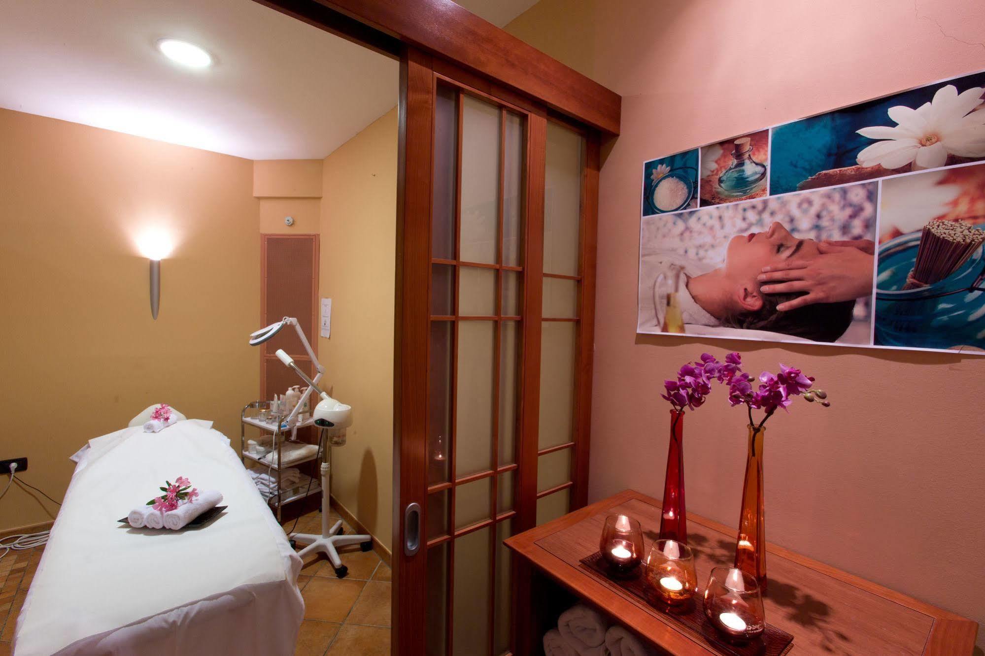 Villa Cedra - Hotel & Resort Adria Ankaran Bagian luar foto